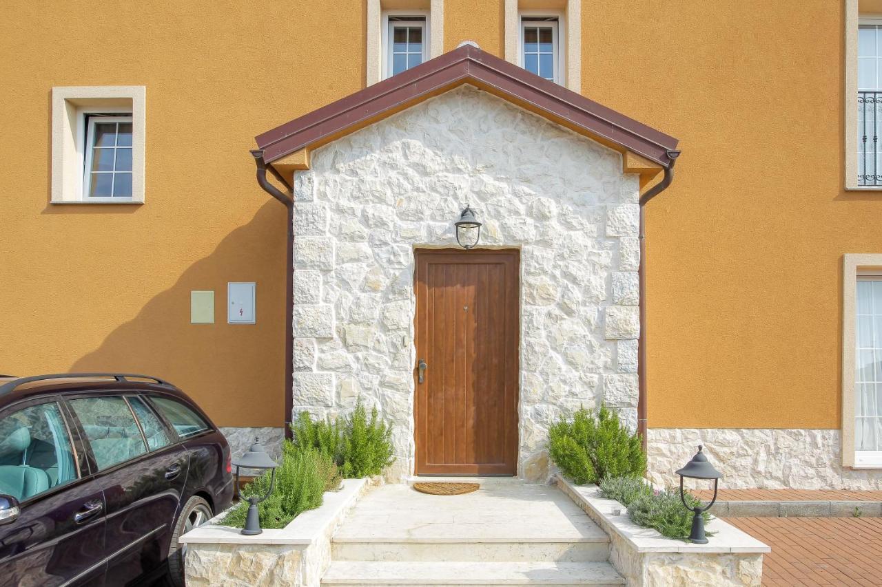 Rougemarin Apartments Biograd Na Moru Exterior photo